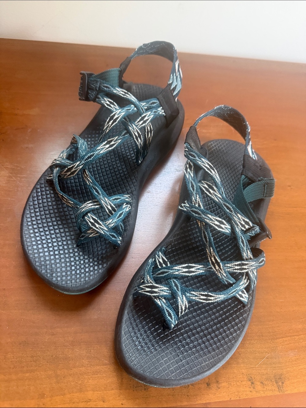 Chaco Teal and Black Strappy Sandals